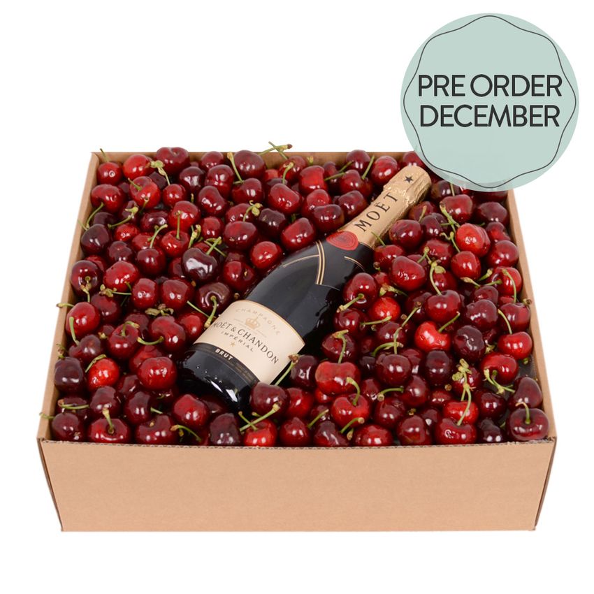 Cherry Delight Deluxe with Moet