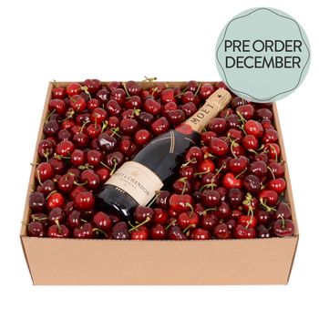Cherry Delight Deluxe with Moet Flowers