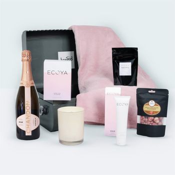 Premium Pink Pamper Hamper