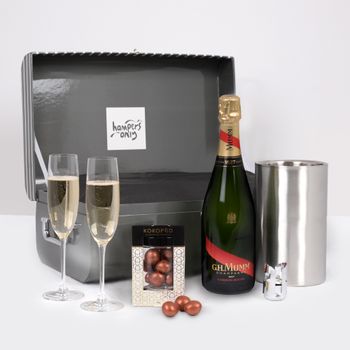 Champagne for Two with Mumm Gift Hamper