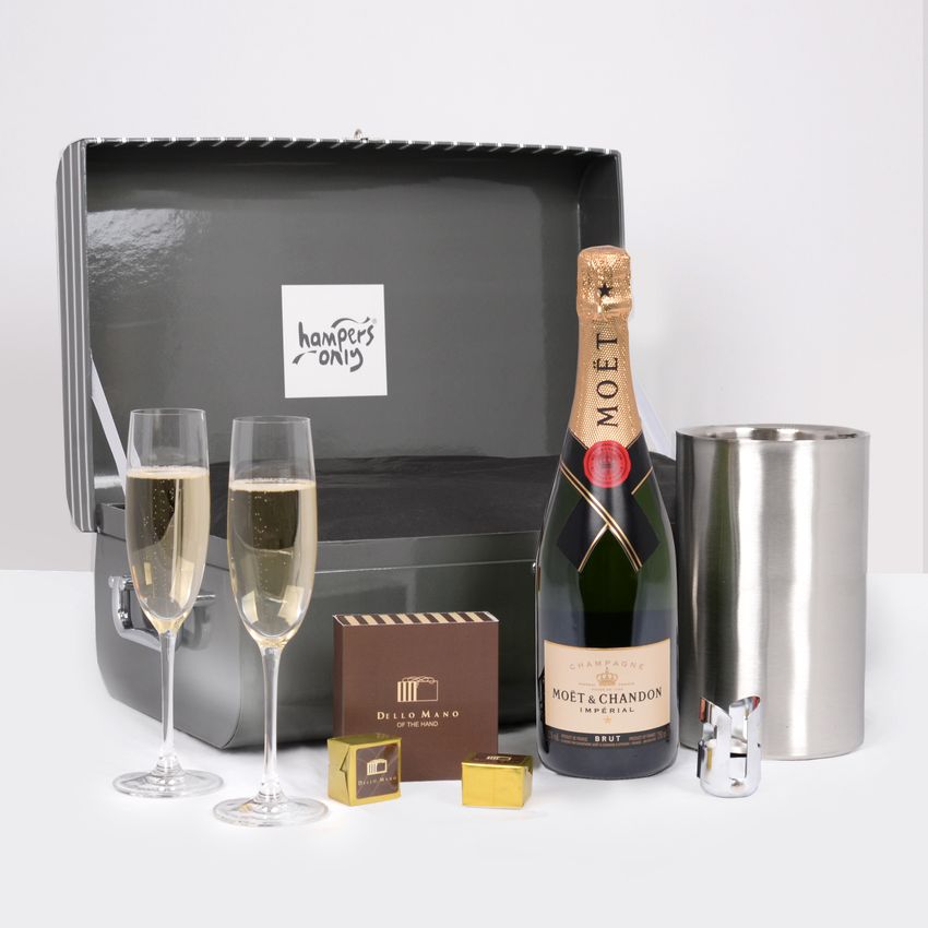 Champagne for Two with Moet & Chandon Gift Hamper