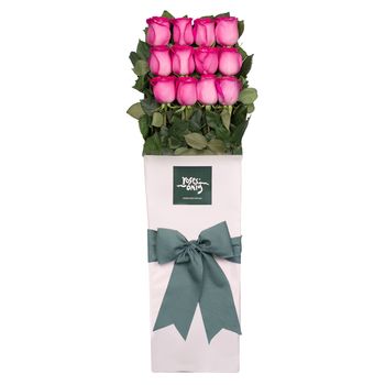 Long Stemmed Roses Gift Box Pink 12 Flowers
