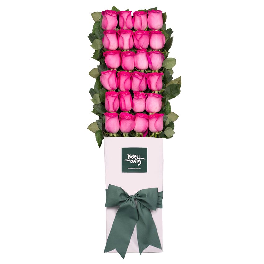Long Stemmed Roses Gift Box Pink 24