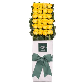 Long Stemmed Roses Gift Box Yellow 24 Flowers