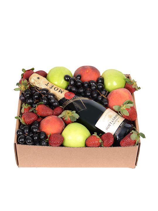 Sparkling Moments with Moet Flowers