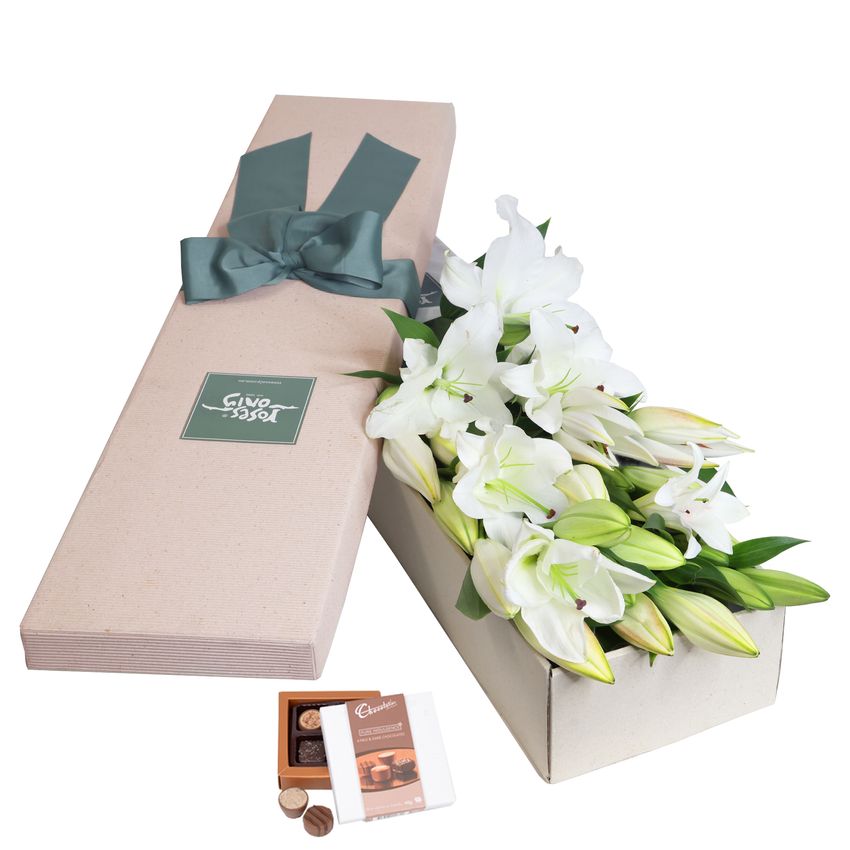 15 White Oriental Lilies Gift Box