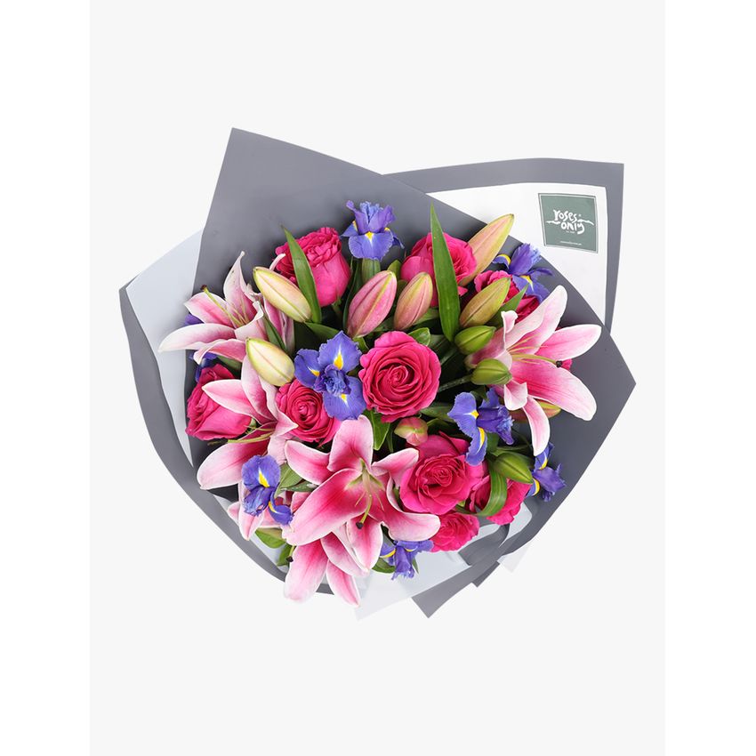 Exquisite Bouquet with FREE Candle