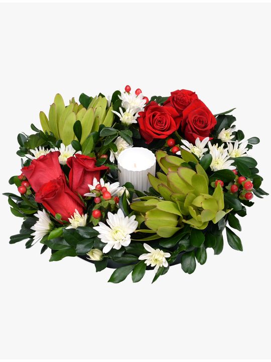 Festive Wreath with Candle Flowers