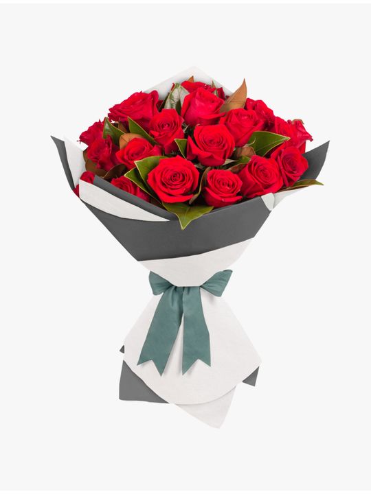 Long Stemmed Rose Bouquet Red 24 Flowers