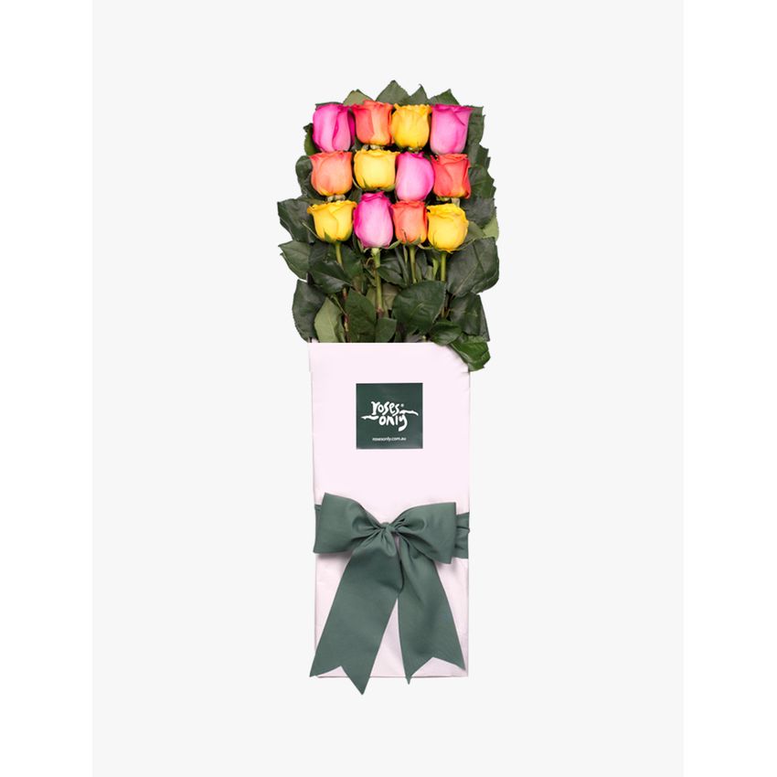 Long Stemmed Roses Gift Box Mixed 12