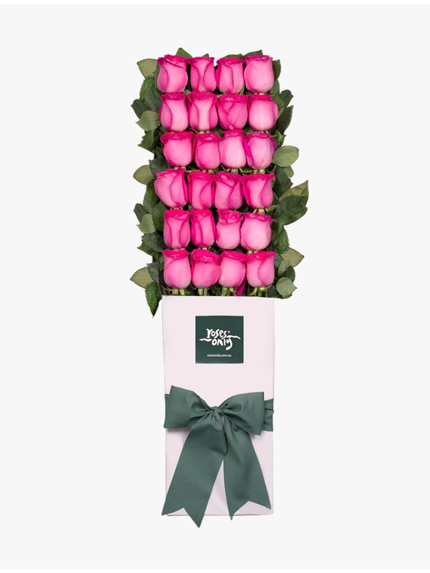 Long Stemmed Roses Gift Box Pink 24