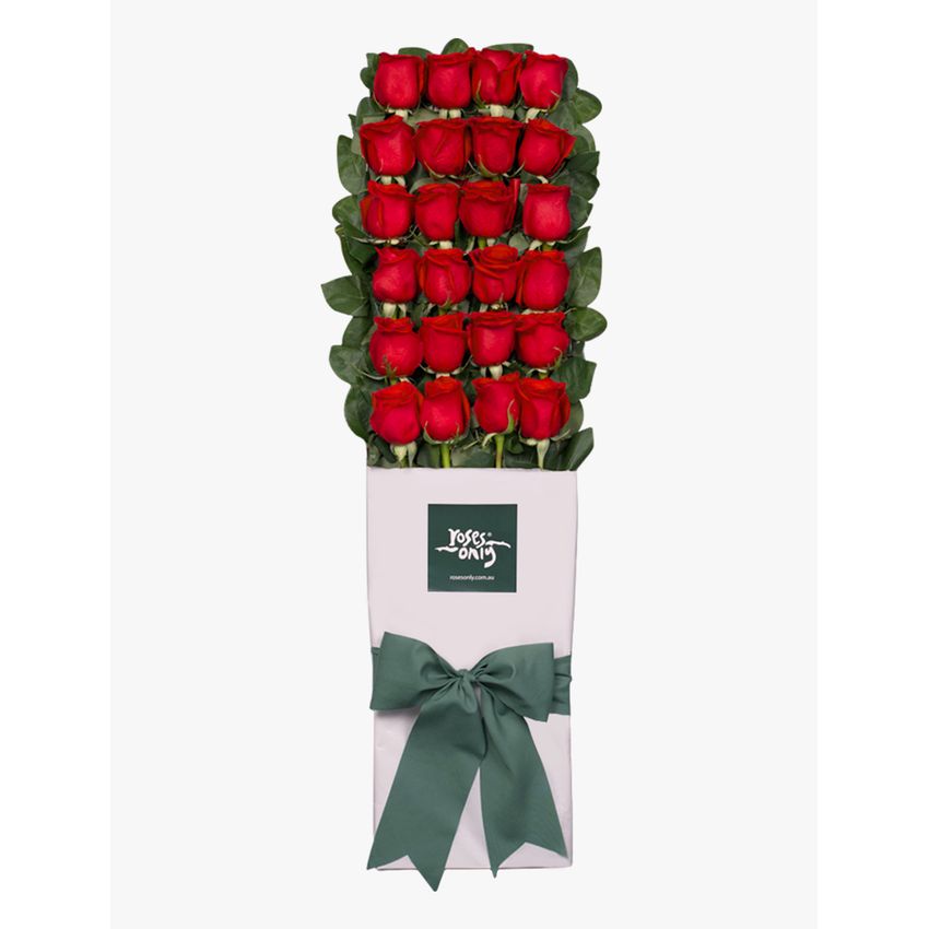 Long Stemmed Roses Gift Box Red 24