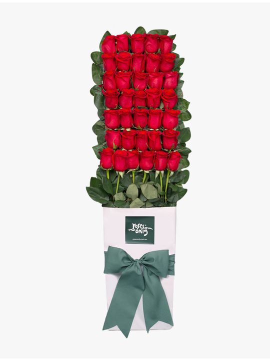 Long Stemmed Roses Gift Box Red 36 Flowers