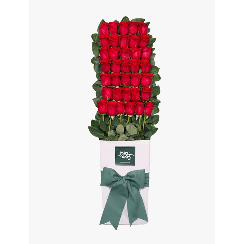 Long Stemmed Roses Gift Box Red 36