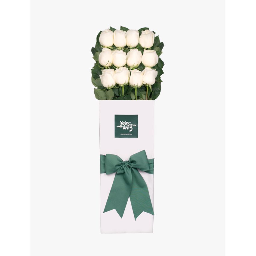 Long Stemmed Roses Gift Box White 12