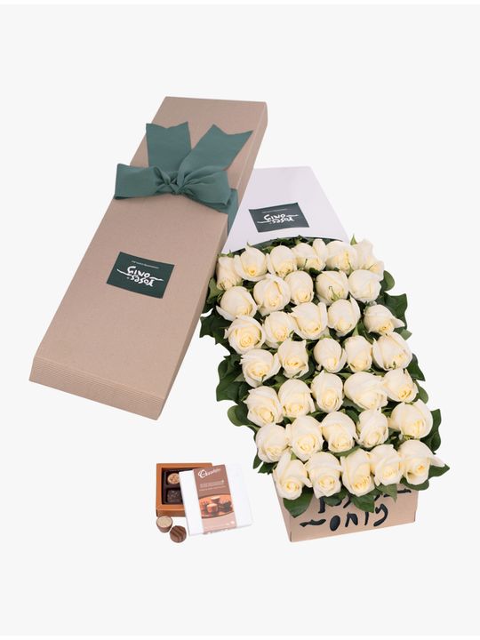 Long Stemmed Roses Gift Box White 36 Flowers
