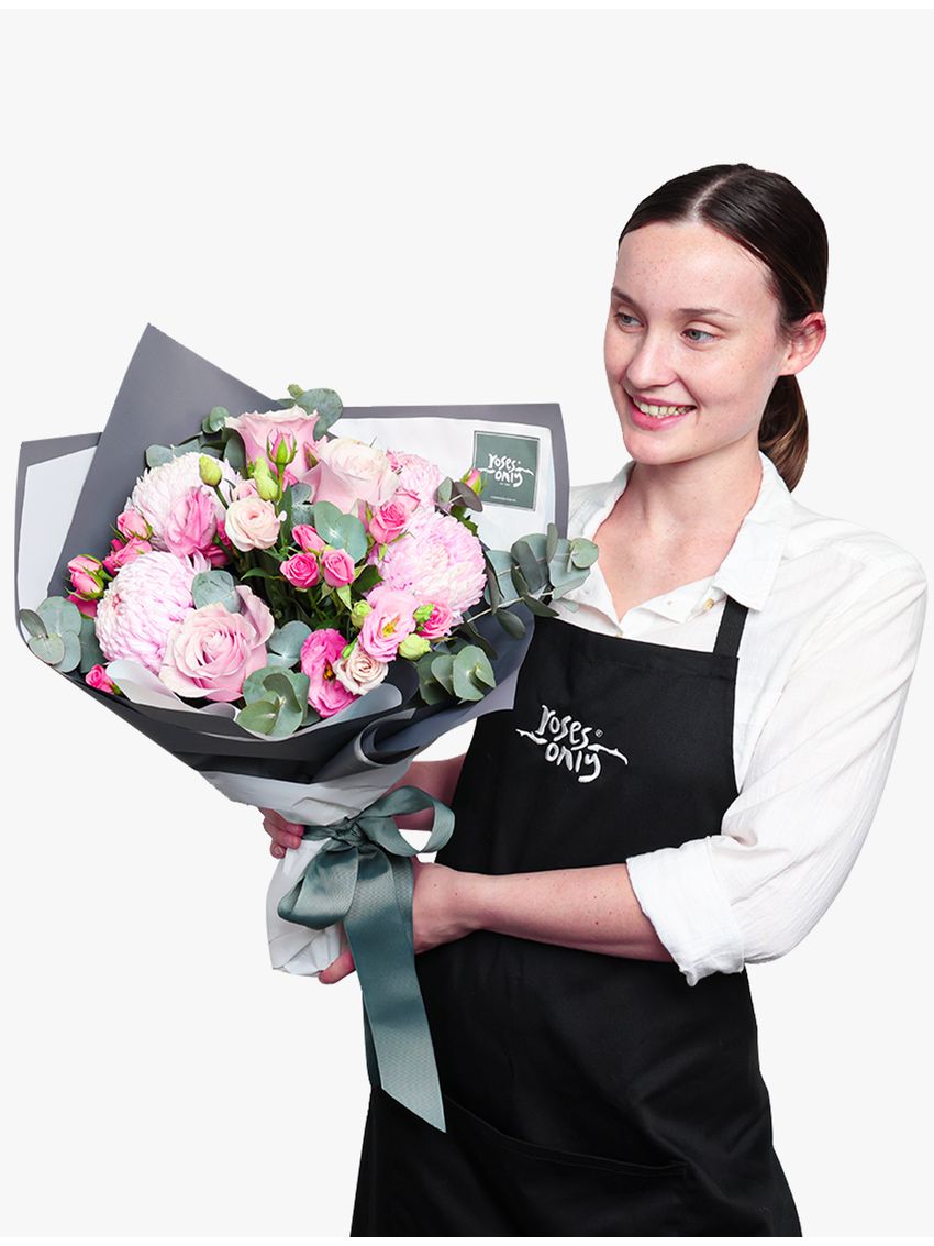 Soft Pink Mixed with FREE Chocs