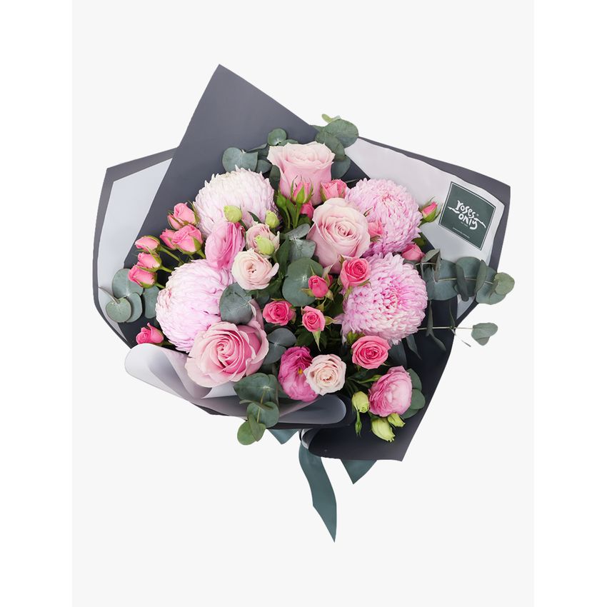 Soft Pink Mixed with FREE Chocs