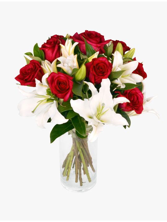 Rosy Bouquet in Vase Flowers