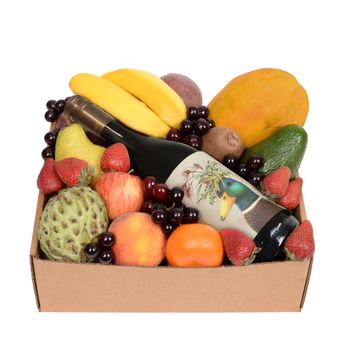 Deluxe Fruit Hamper with Red Wine Flowers