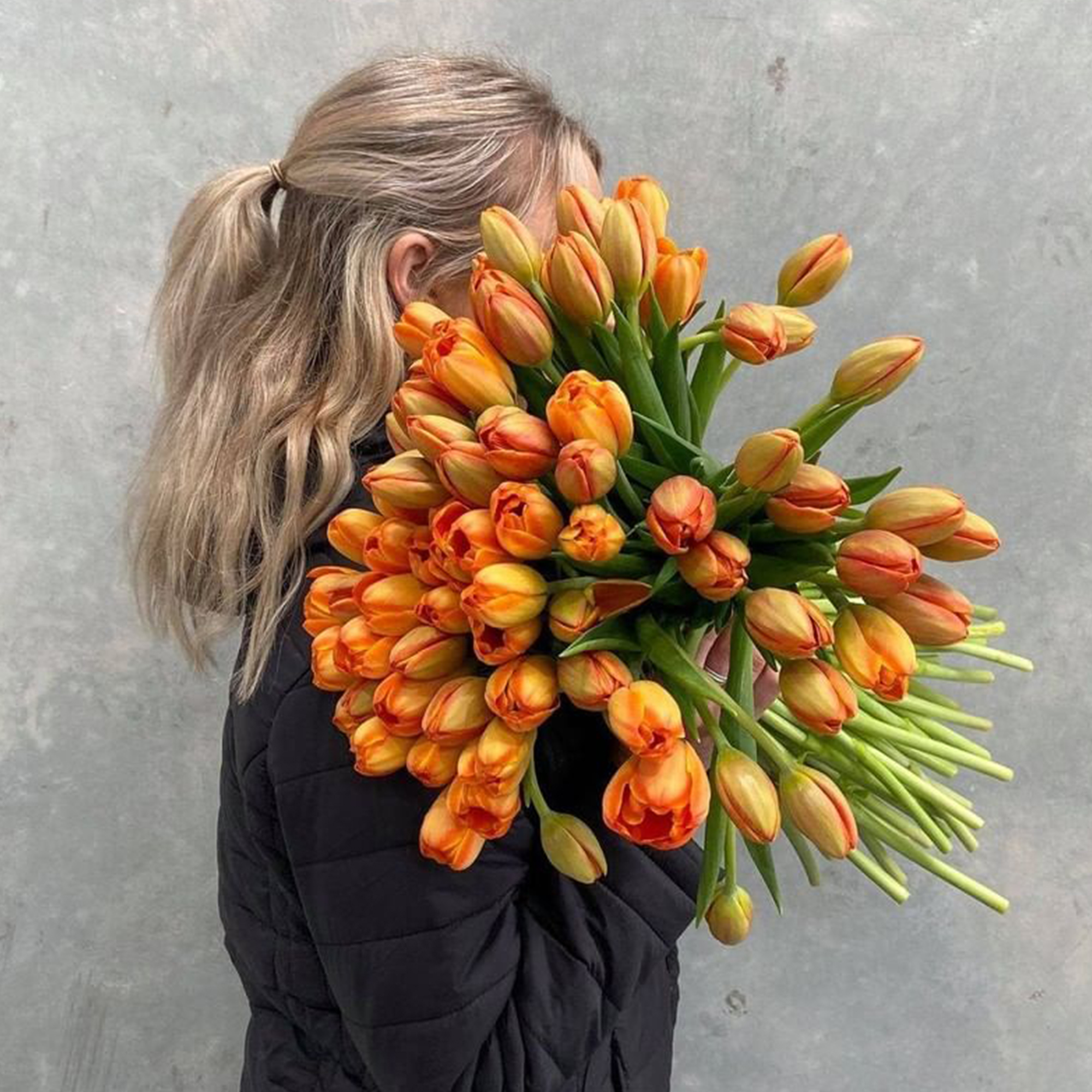 How to Care for and Style Your Fresh Cut Tulips to Perfection